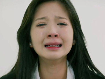 Ngọc Huyền trong Cha Tôi Người Ở Lại bị khán giả chê thù dai, ngoại hình và diễn xuất không thua bản gốc