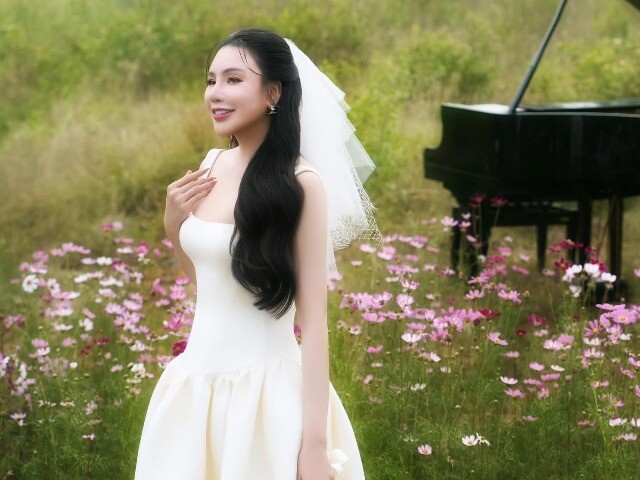Hồ Quỳnh Hương cưới