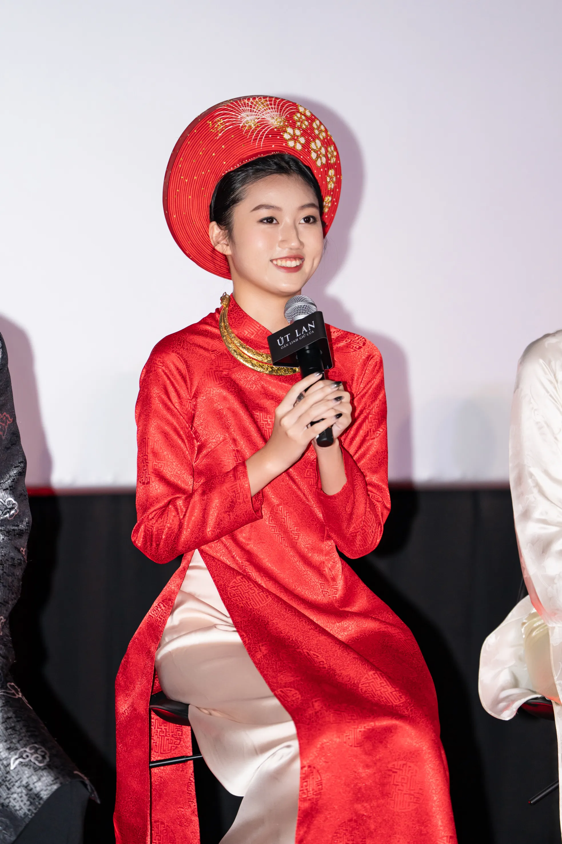 con gái ngô thanh vân từng suy dinh dưỡng giờ ra dáng thiếu nữ hở ra là bị cấm xem phim mình đóng - 4