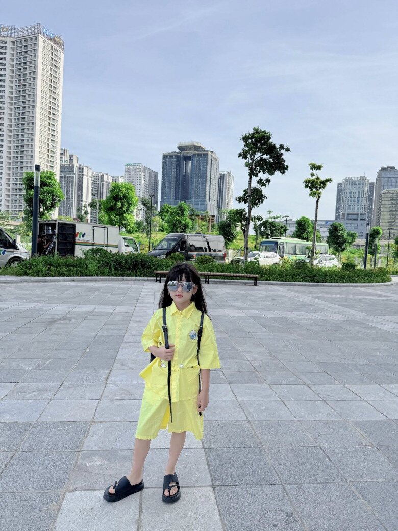 Sao nhí 8 tuổi kiếm 25 triệu/giờ: Sáng đi thi, trưa về quay phim dưới trời nắng như amp;#34;đổ lửaamp;#34; - 2