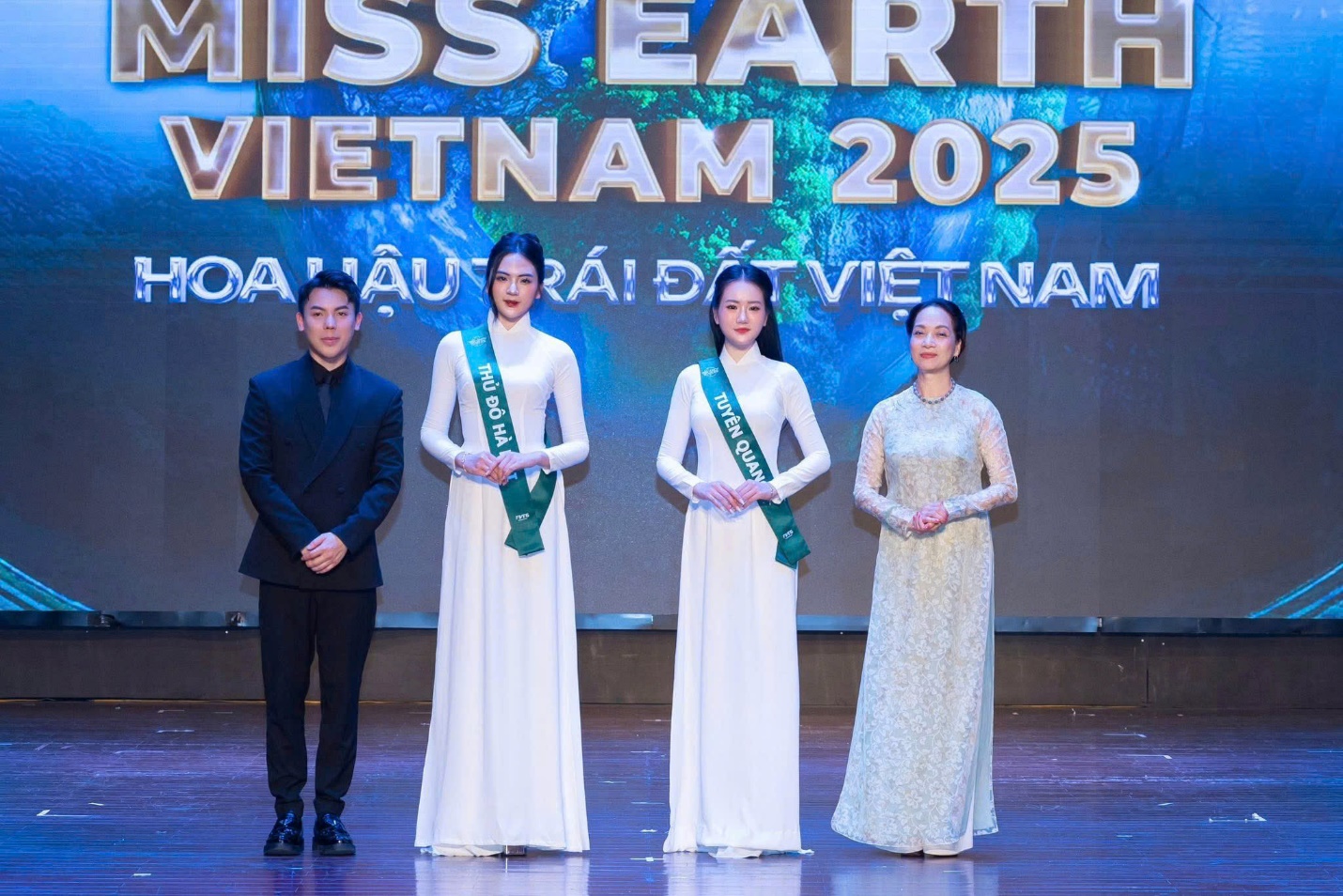 Dự án cộng đồng mang tên “Thu gom pin - Vì một Hải Phòng không chất thải độc hại” đã giúp Uyên lọt Top 5 đề cử cho giải Người đẹp Cộng đồng – một trong những giải phụ danh giá nhất cuộc thi.