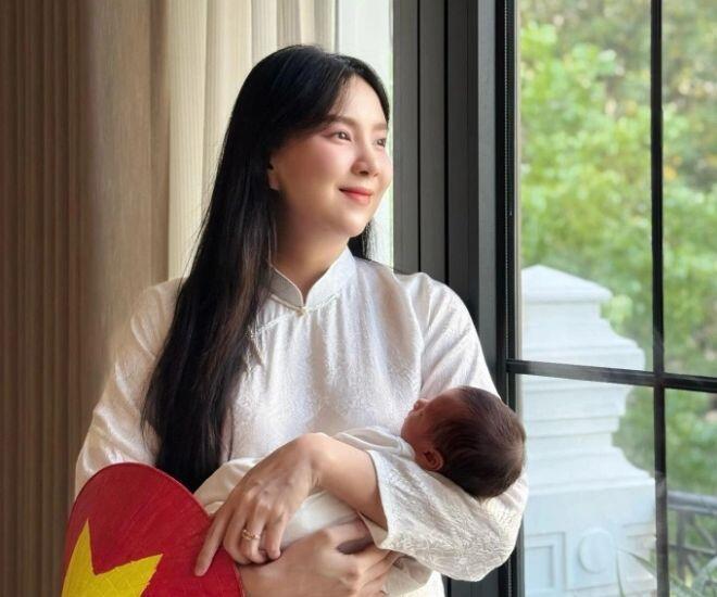 Sắc vóc Mai Ngọc sau sinh con đầu lòng.