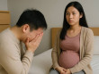 Giữa trời nắng nóng, tôi phát hiện chồng trích tiền chung trả điện cho một căn hộ khác