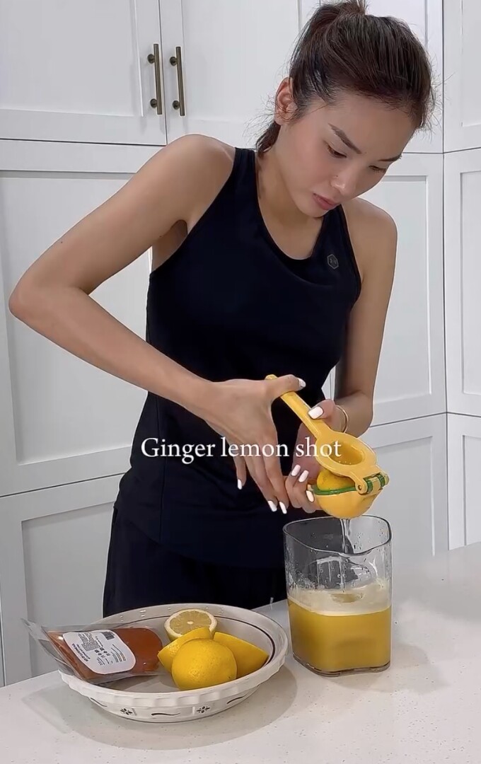 Cô uống mỗi ngày để cơ thể khỏe đẹp từ bên trong.