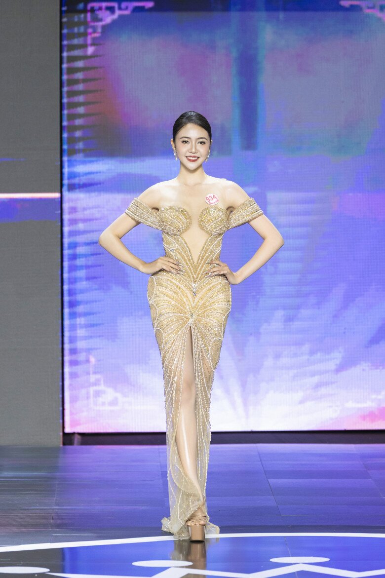24. Thí sinh Lê Thị Mỹ Dung, sinh năm 2001, Kiên Giang. 