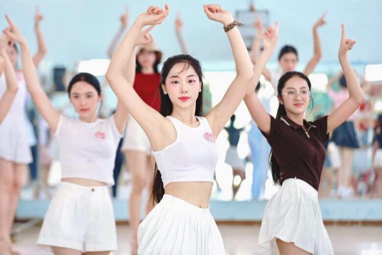 Đêm chung kết đang được mong chờ nhất làng hương sắc Việt.