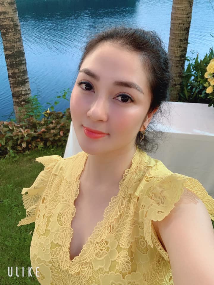 Nàng hậu cũng yêu thích vẻ đẹp ở thời điểm hiện tại. 