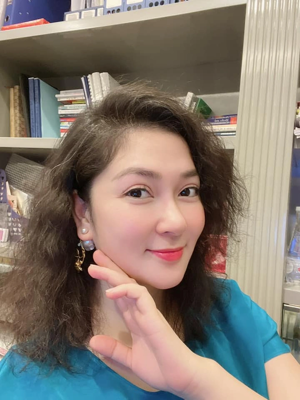 Nhan sắc và làn da căng tràn sức sống.