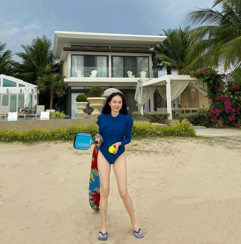 Đẹp, giàu, kín tiếng: Những lần bầu bí trong im lặng của 4 nàng dâu hào môn đình đám - 2