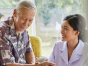 Yêu - Nhờ mẹ chồng ký giấy từ chối nhận quyền thừa kế, bố dượng nói một câu khiến cả nhà náo loạn