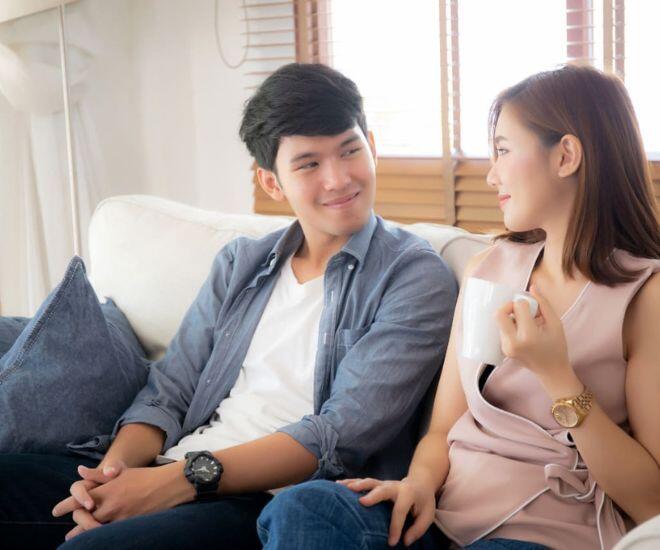 Sau vài lần tiếp xúc, tôi biết nhà cô ấy giàu và tính cách được nên quyết tâm cưa đổ. (Ảnh minh họa)