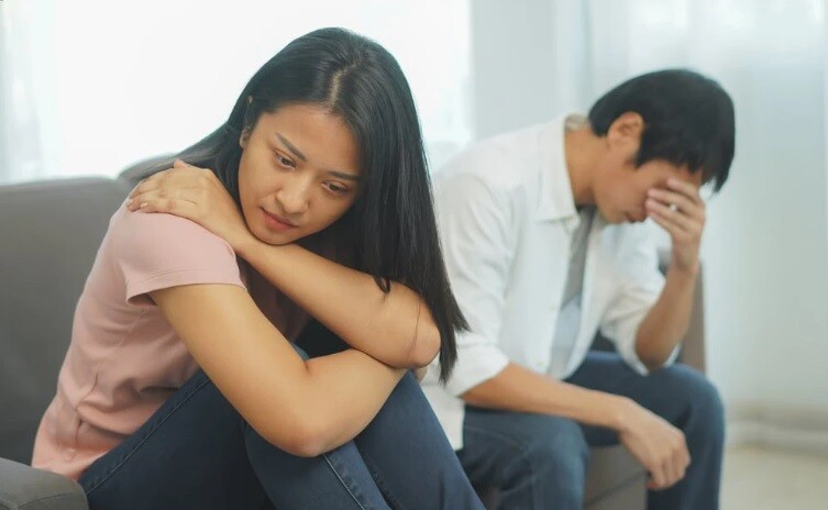 Cô ấy không muốn lãng phí quãng đời còn lại ở bên cạnh người đàn ông tồi như tôi. (Ảnh minh họa)