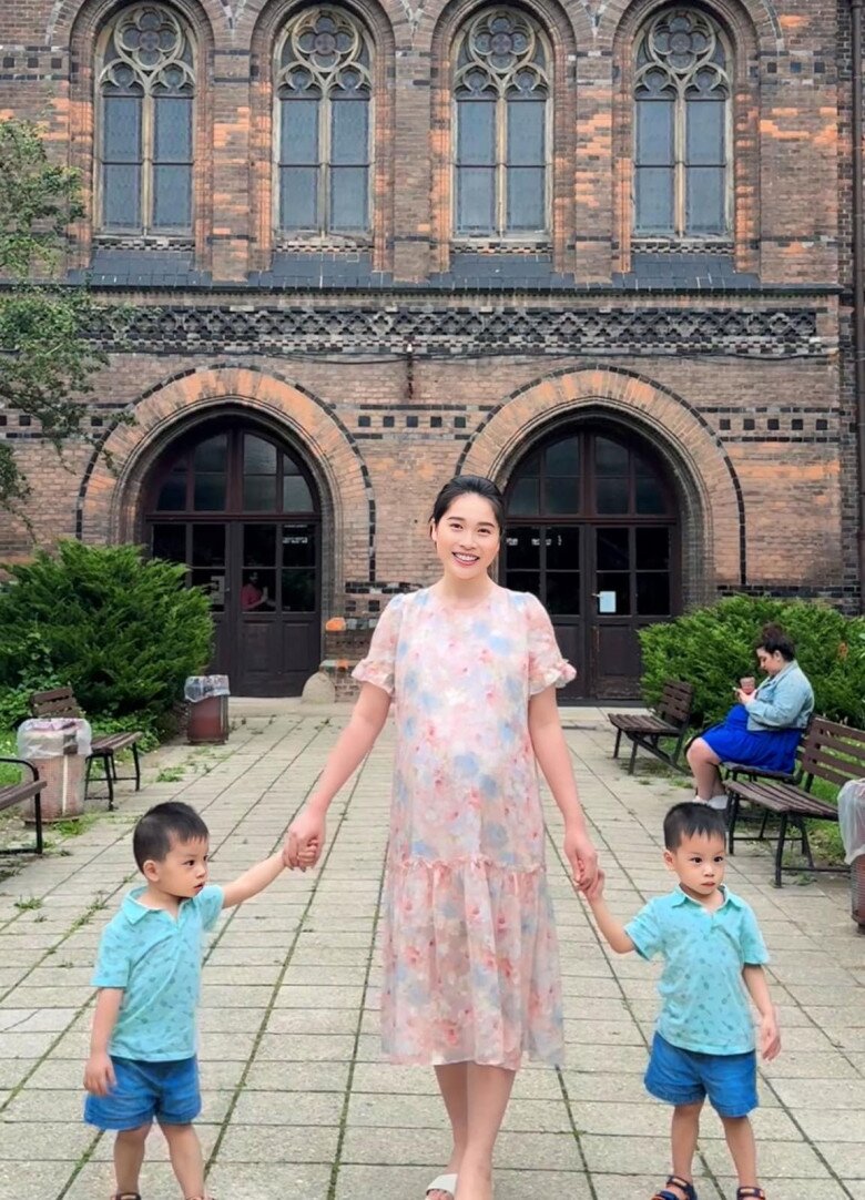 Vợ Shark Bình và Shark Hưng sau khi sinh con: Người đẹp nền nã phúc hậu, người trẻ như gái 20 - 8