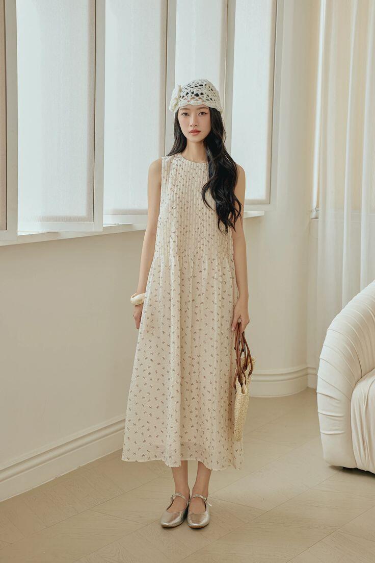 Đầm suông sẽ là một item được yêu thích với hội sở hữu dáng quả lê