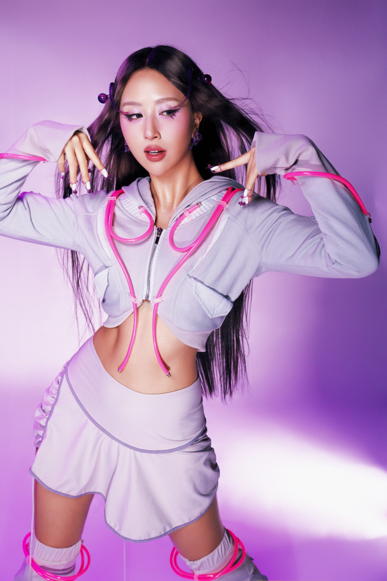Đây là phong cách thời trang mà nữ fashionista đã để lại nhiều ấn tượng mạnh mẽ khi “chinh chiến” tại các mùa Fashion Week quốc tế. 