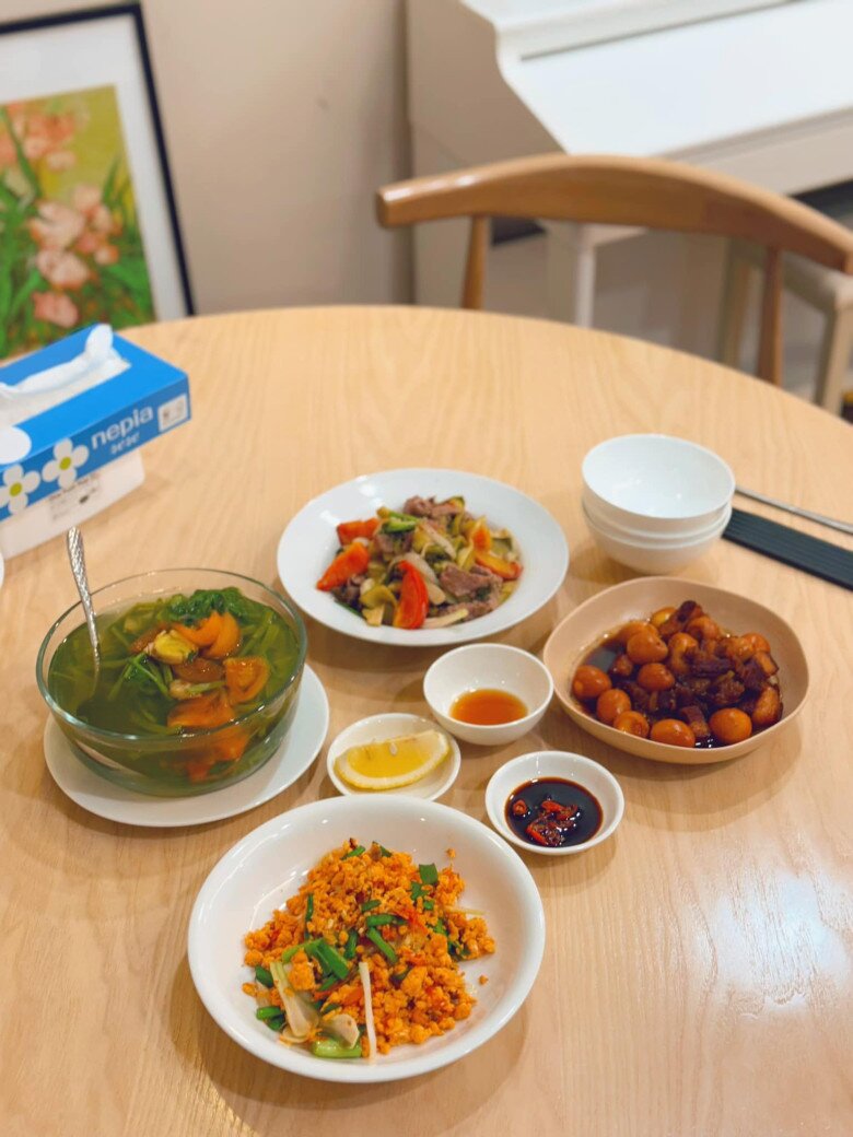 Nếu không dùng nước ép, cô cũng sẽ ăn thêm 1 muối cam.