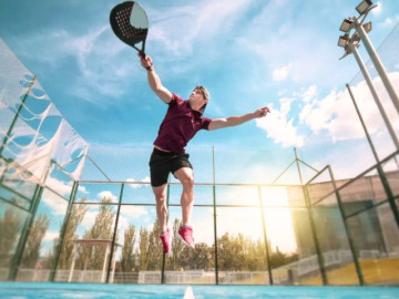 Padel - môn thể thao “trong lồng” đang chinh phục cả thế giới, được cả Messi, Ronaldo yêu thích