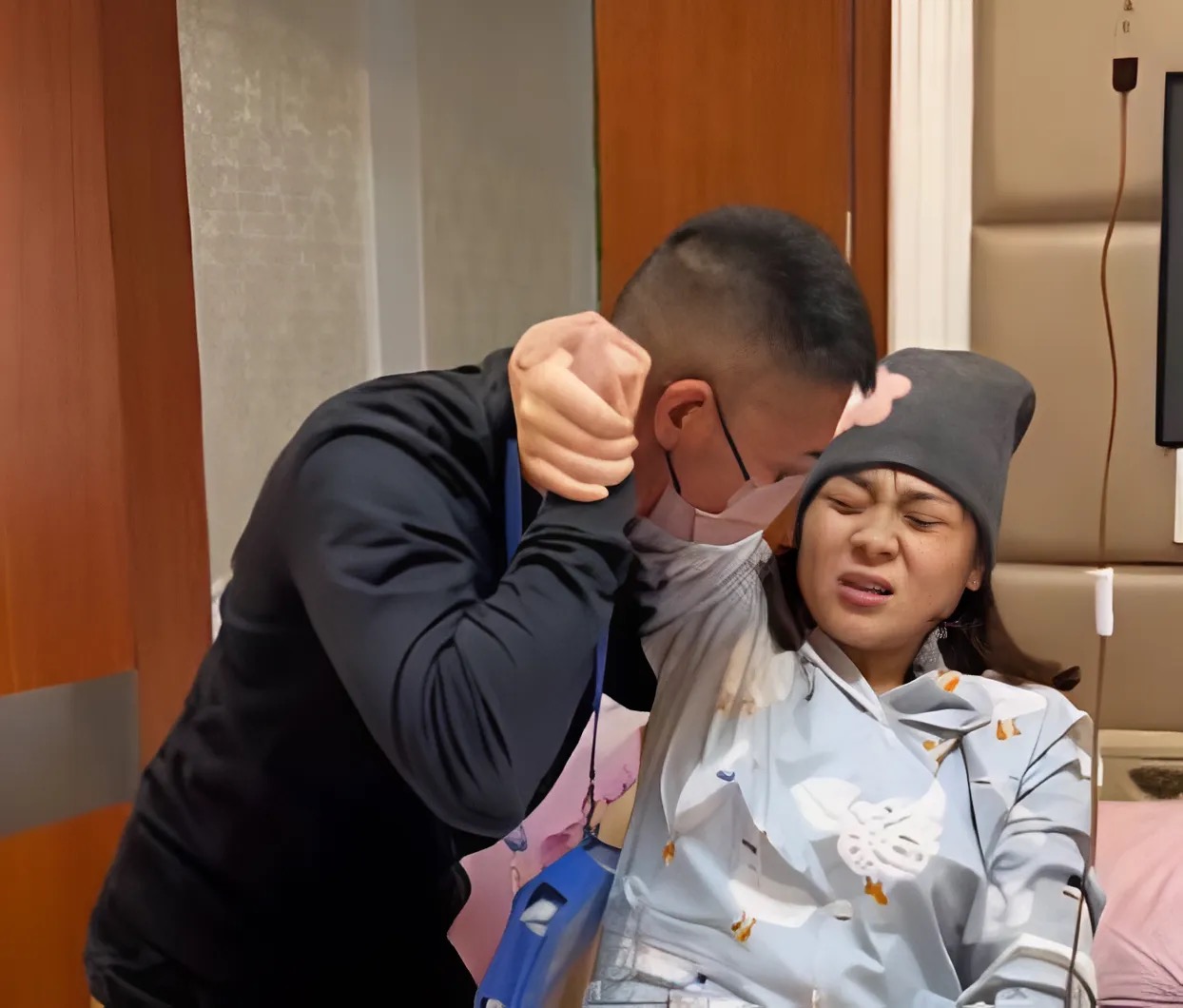 3 lần mang thai của bà mẹ đều kết thúc bằng ca mổ chủ động.