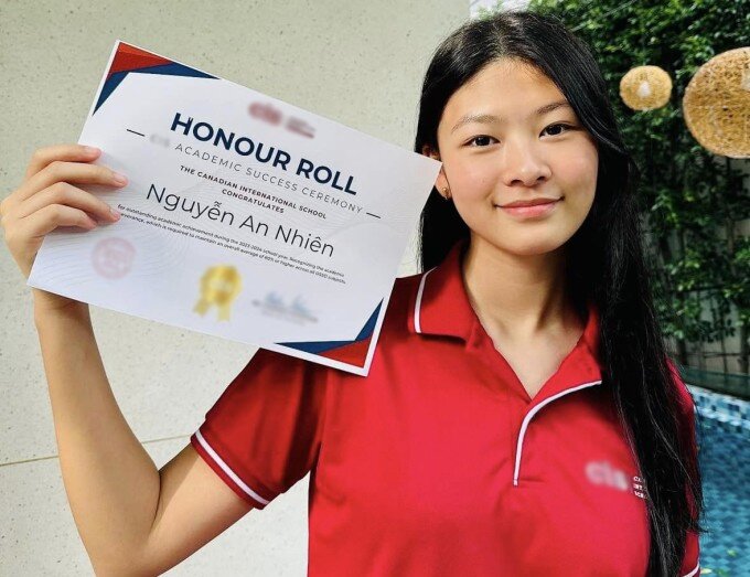 Không chỉ xinh đẹp, An Nhiên còn có thành tích học tập xuất sắc.