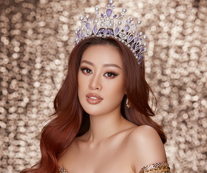 Nguyễn Trần Khánh Vân sinh năm 1995, hoạt động ở lĩnh vực người mẫu - diễn viên. Tên tuổi của cô được chú ý rộng rãi khi đăng quang ngôi vị Hoa hậu Hoàn vũ Việt Nam 2019.