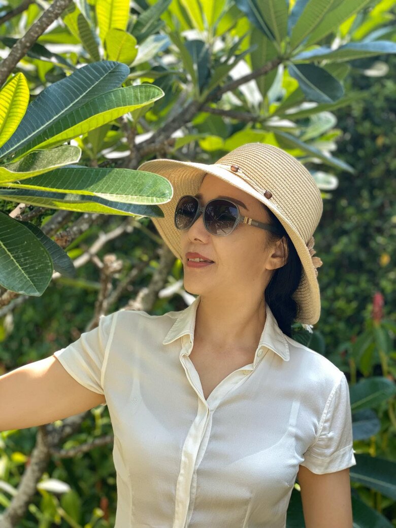 Với nhan sắc này, chẳng trách chị em Phương Linh - Phương Ly lại đẹp đến thế.