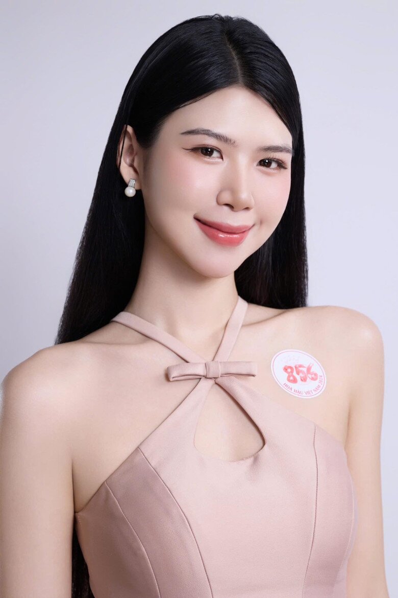 Với nền tảng học vấn vững chắc, kinh nghiệm sân khấu và tinh thần cầu tiến, Linh Đan là một trong những ứng viên sáng giá tại Hoa hậu Việt Nam 2024.