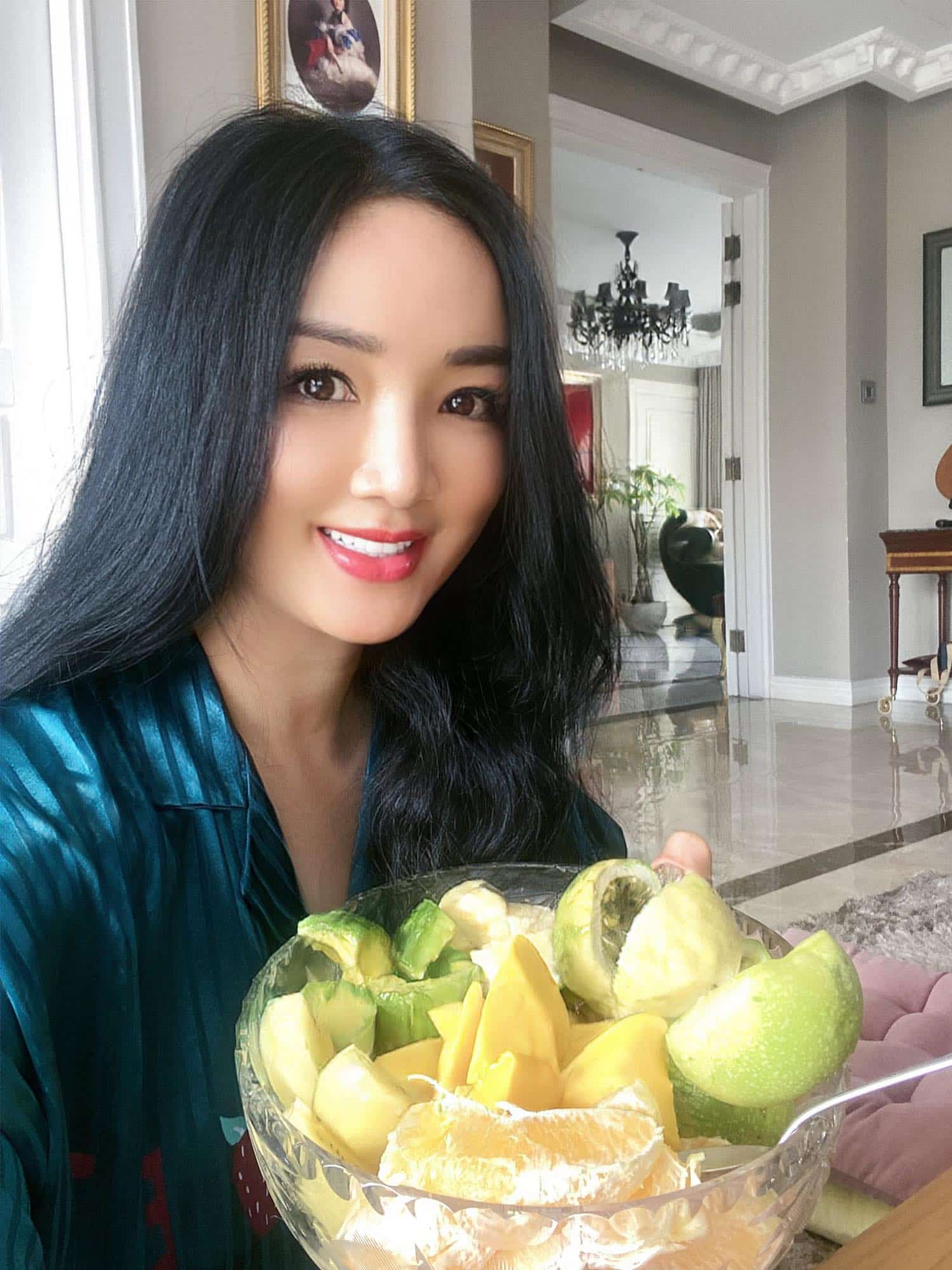 Giang My's colorful fruit bowls