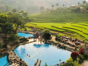 Lifestyle - Việt Nam có một huyện lọt top đẹp siêu thực của thế giới, có khung cảnh "tuyệt đối điện ảnh", không khí mát mẻ dưới 20 độ