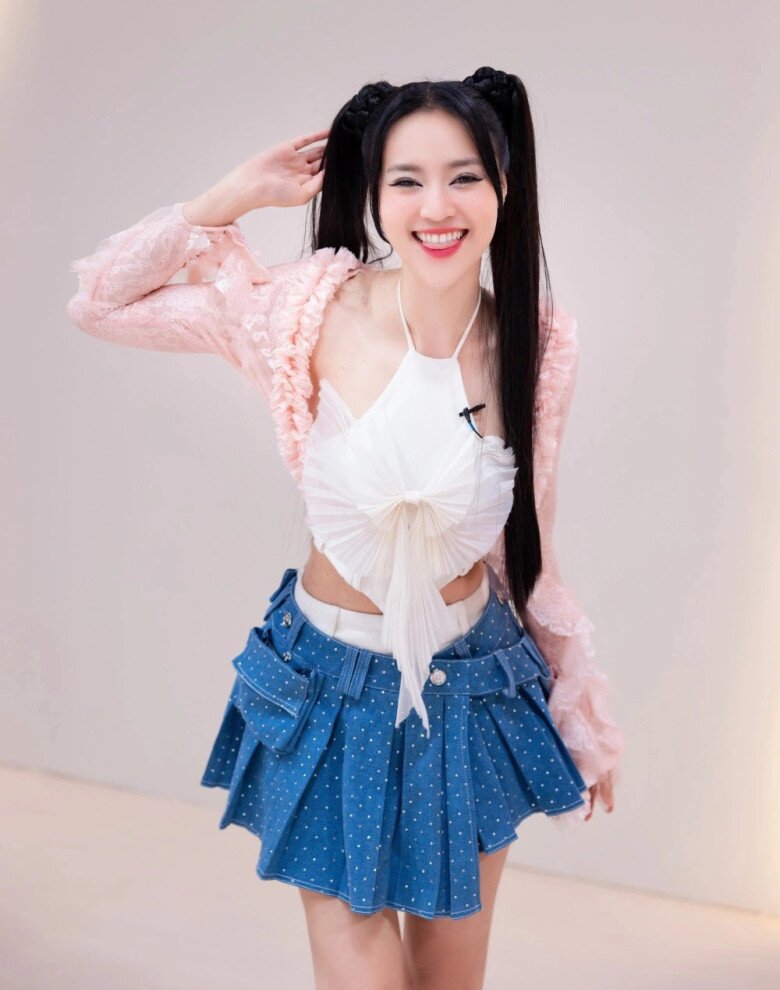 Ninh Dương Lan Ngọc ngày càng khẳng định mình có thể đảm nhận nhiều vai trò khác nhau trong làng giải trí khi tham gia chương trình Chị đẹp đạp gió rẽ sóng.