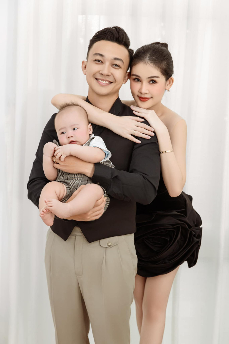 Hiện tại, cô có một gia đình hạnh phúc và cuộc sống sang chảnh.