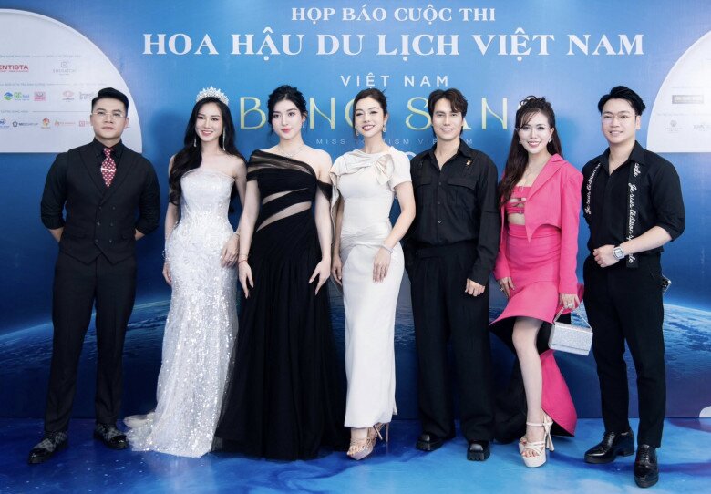 NSƯT Việt Anh lần đầu làm giám khảo sắc đẹp tại cuộc thi Hoa hậu Du lịch Việt Nam 2026.
