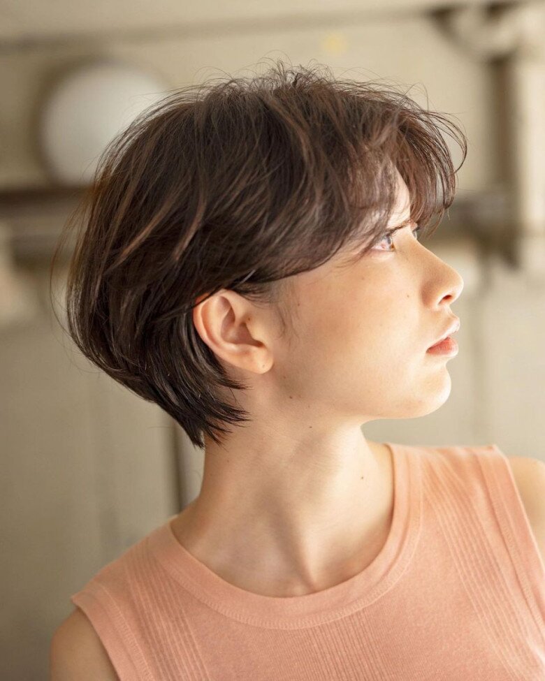 6 kiểu tóc rẽ ngôi giữa không hề “dừ” lại tôn ngũ quan hài hòa, chị em khỏi lo dìm nhan sắc như lời đồn - 5
