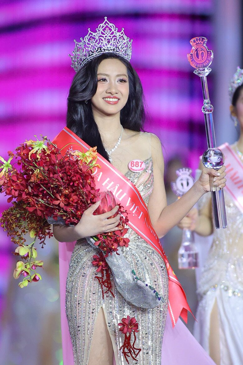 Tân hoa hậu Việt Nam Hà Trúc Linh.