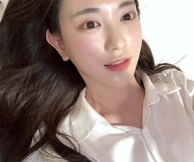 Làn da phụ nữ Hàn Quốc luôn mịn màng, căng mọng là nhờ họ rất chú trọng trong việc chăm sóc da.