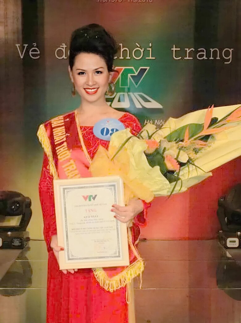 BTV Thúy Hằng từng đoạt giải Nhất Vẻ đẹp thời trang của VTV.