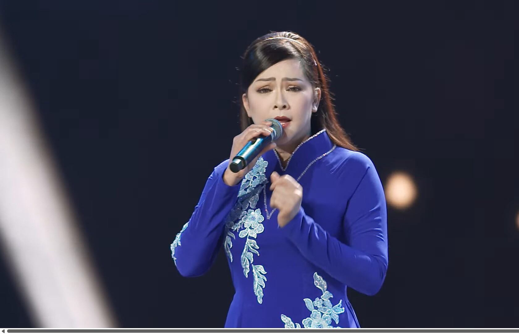 Ca sĩ Như Quỳnh.