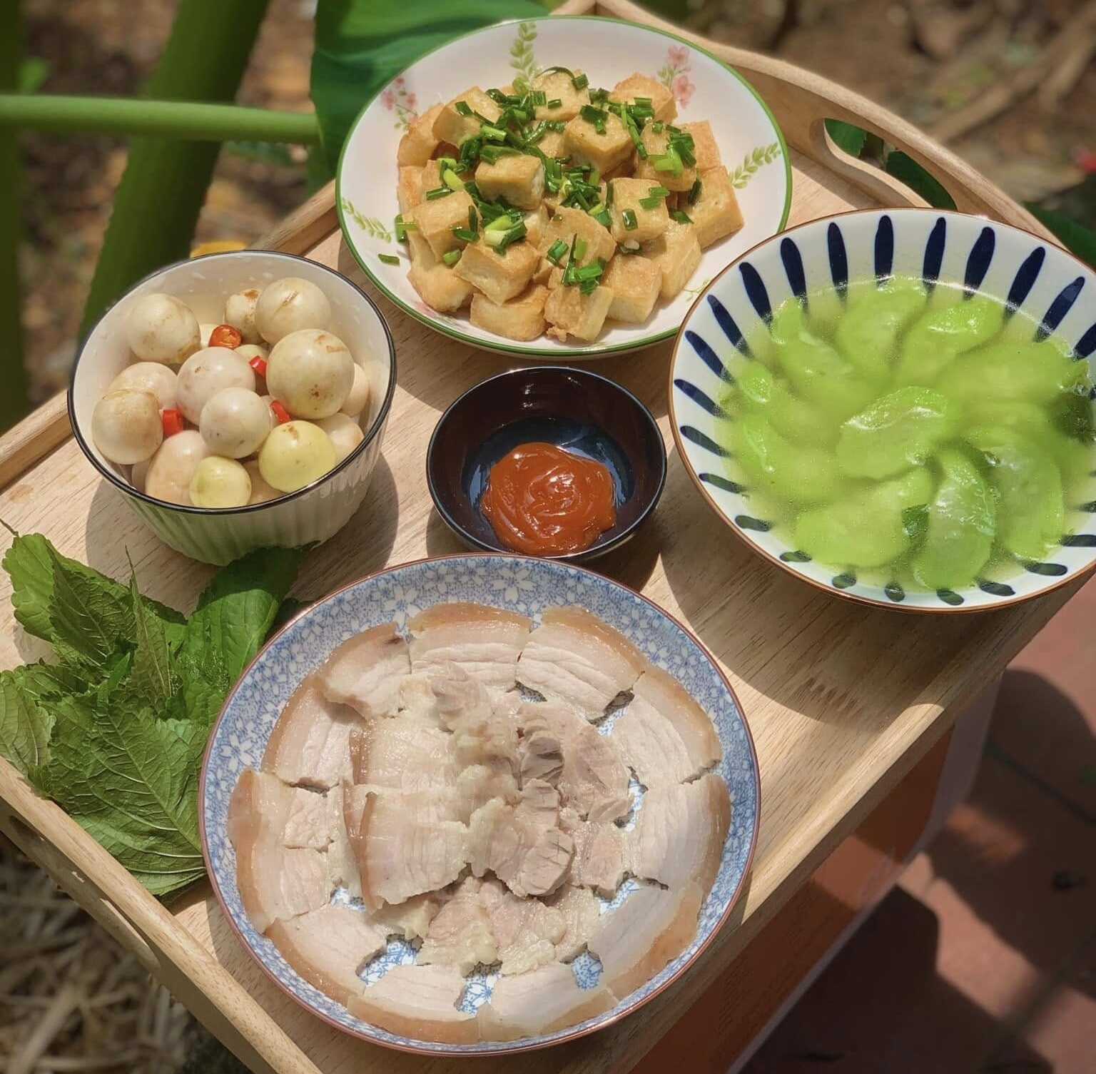 9x cứ cuối tuần là về nấu cơm cho bố mẹ nhìn bữa ăn mùa hè đơn giản mà thèm chảy nước miếng - 11