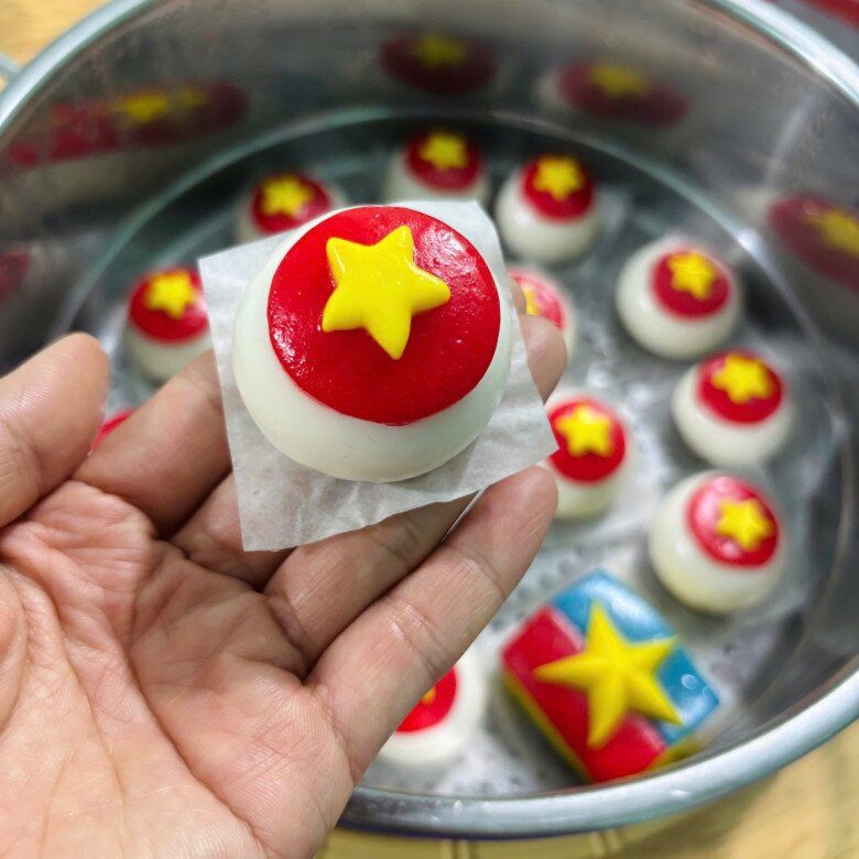 Chị em chia sẻ loạt bánh, các món ăn đẹp amp;#34;hoa mắtamp;#34;, ngập tràn không khí yêu nước, mừng ngại đại lễ 30-4 - 17