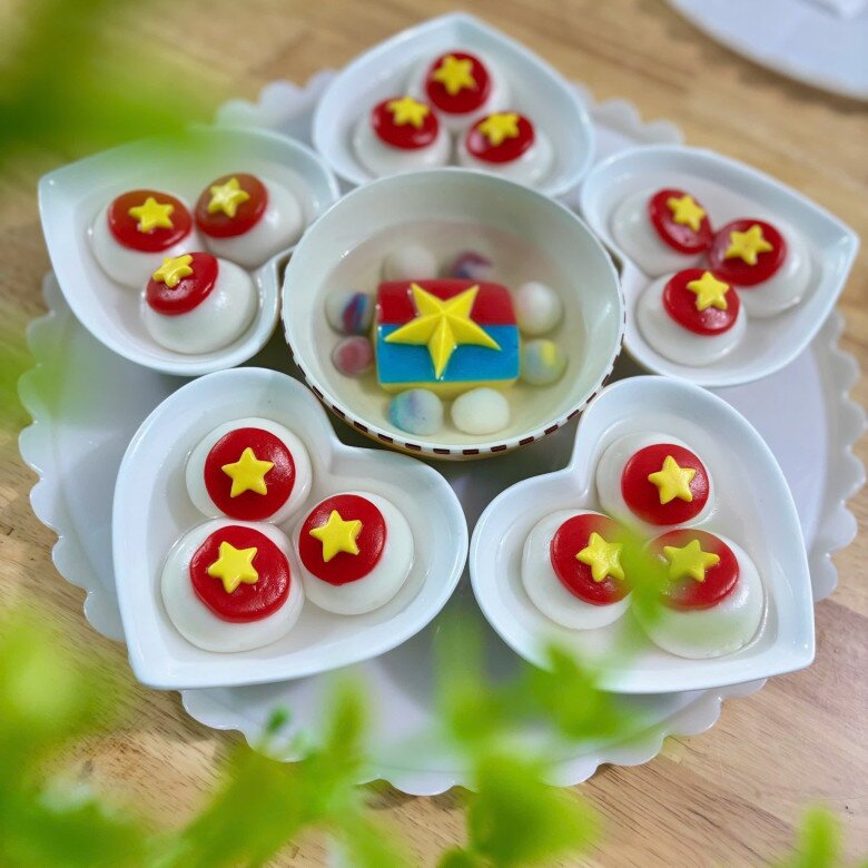 Chị em chia sẻ loạt bánh, các món ăn đẹp amp;#34;hoa mắtamp;#34;, ngập tràn không khí yêu nước, mừng ngại đại lễ 30-4 - 16