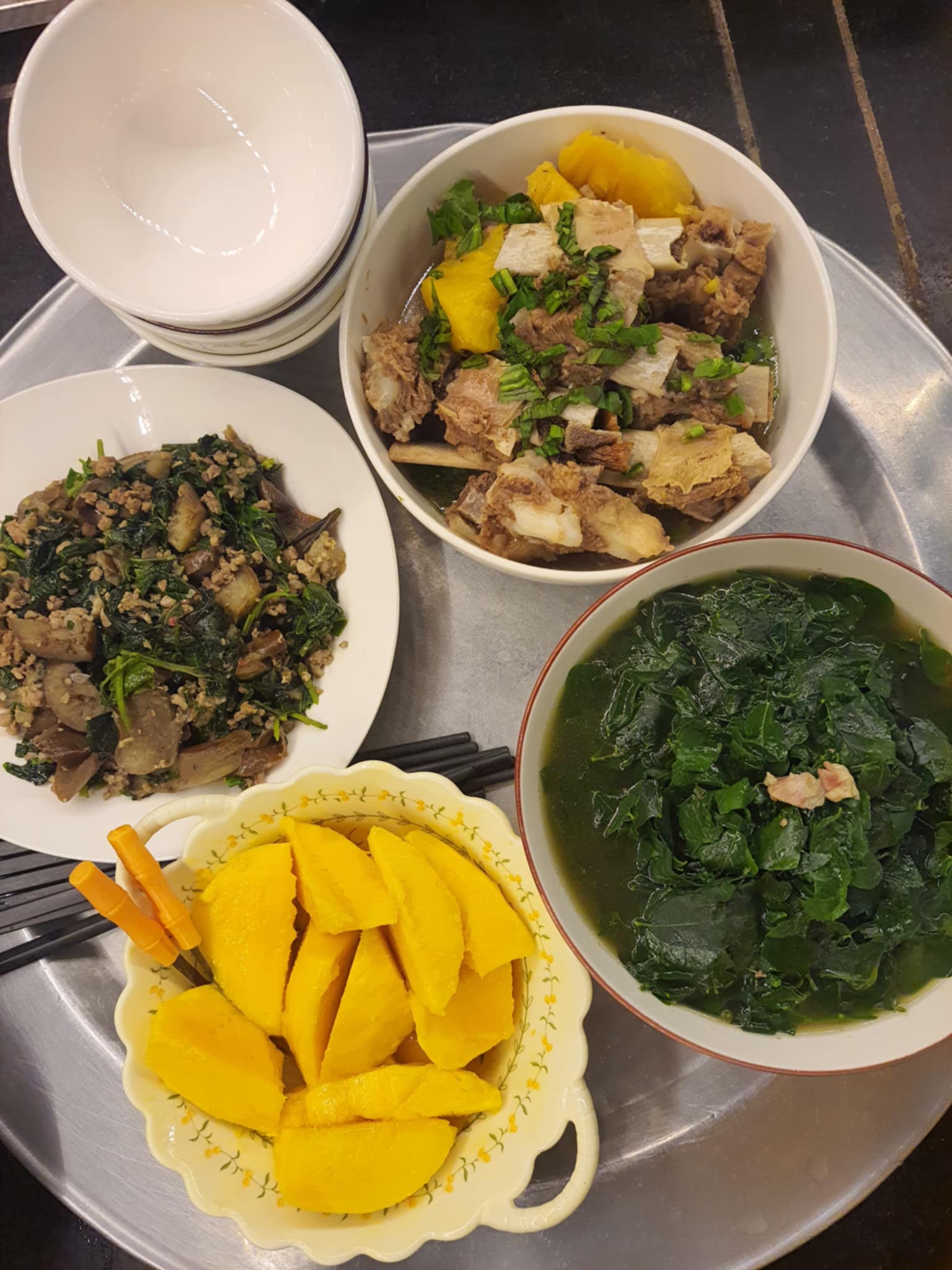 Cô giáo mê nấu ăn ngày nào cũng vào bếp 2 bữa khoe loạt cơm nhà đủ món ngon - 19