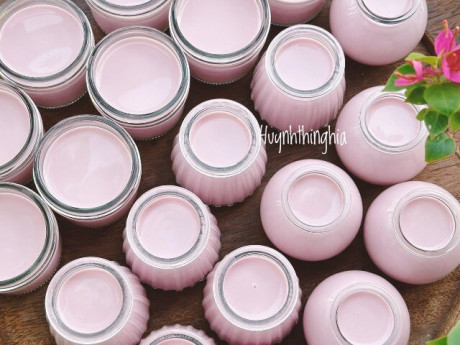 Hè về, làm sữa chua dâu tằm kiểu này vừa ngon lại thanh mát không hề có đá dăm