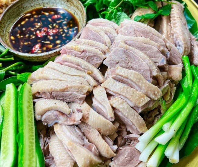 Gợi ý 5 món thơm ngon, thanh mát dễ ăn cho cuối tuần mùa hè - 2