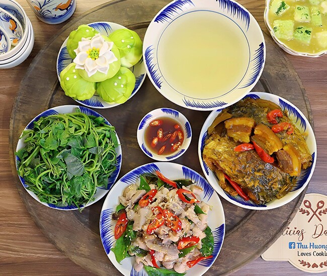 Thực đơn hôm đơn giản nhưng hấp dẫn.