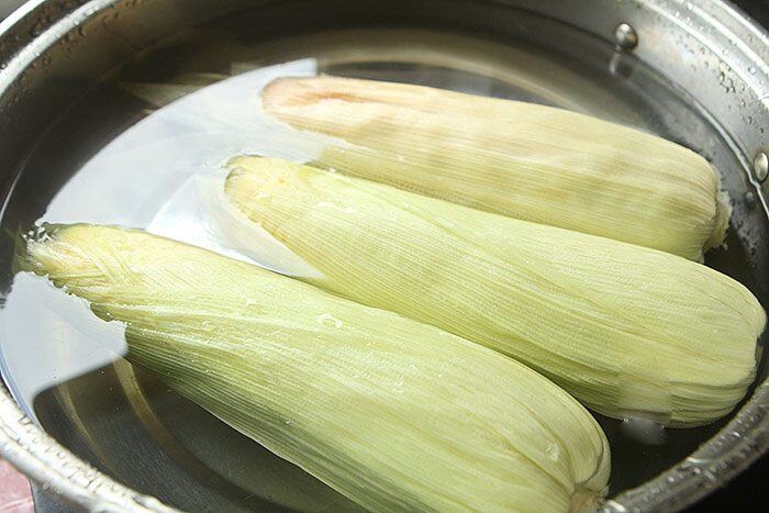 Luộc ngô nhiều năm cứ bị nhạt toẹt, hóa ra do thiếu sót ở khâu này, biết sự thật tôi phải làm theo ngay - 3