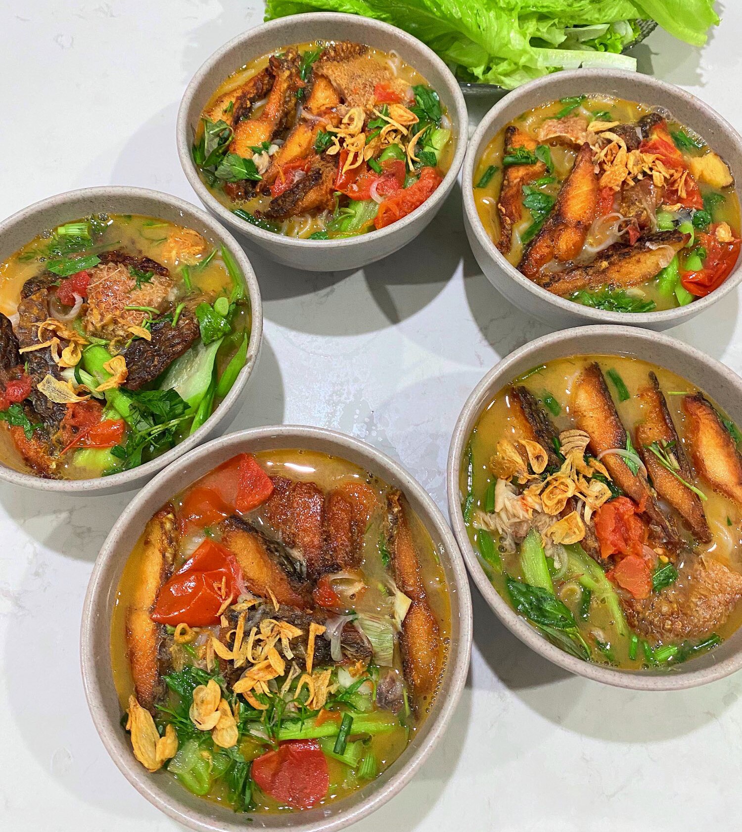 Mẹ đảm Hải Phòng mê nấu ăn, khoe những bữa cơm trên mái nhà ít rau nhiều thịt, nhìn mà mê mẩn - 14