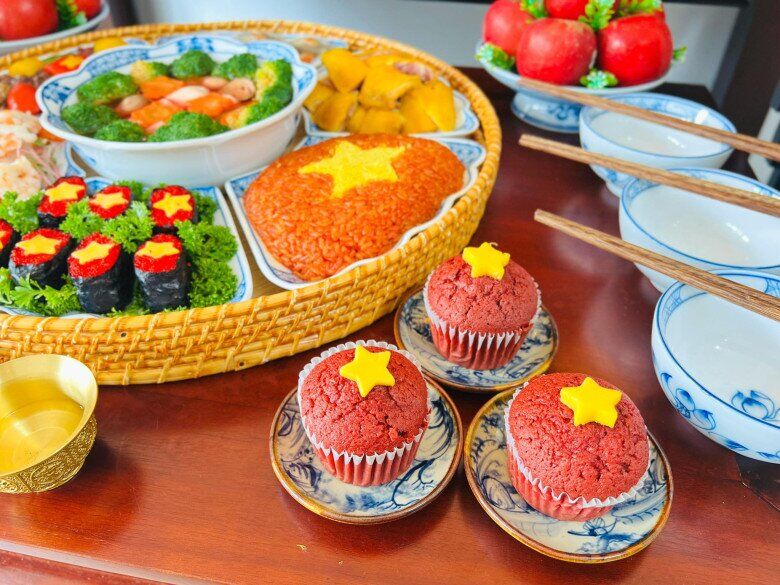 Chị em chia sẻ loạt bánh, các món ăn đẹp amp;#34;hoa mắtamp;#34;, ngập tràn không khí yêu nước, mừng ngại đại lễ 30-4 - 11
