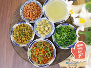 Bếp Eva - Hôm nay nấu gì: Cơm nhà có gì đâu, chút cà muối, nhộng rang... mà no lòng, ấm dạ