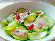 Bếp Eva - Quả này rẻ nhưng là kho dinh dưỡng thiên nhiên, xào với thịt vừa ngon lại bổ dưỡng, trôi cơm