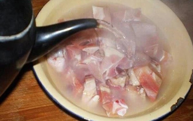 Nấu thịt nhiều năm giờ mới biết, 10 thói quen này hoàn toàn sai lầm, biết lý do tôi lập tức bỏ ngay - 3