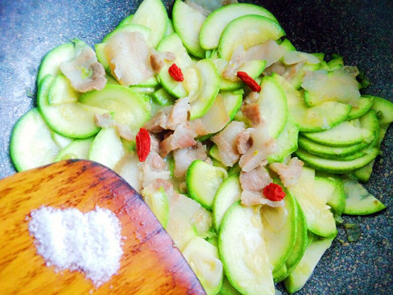 Quả này rẻ nhưng là kho dinh dưỡng thiên nhiên, xào với thịt vừa ngon lại bổ dưỡng, trôi cơm - 9